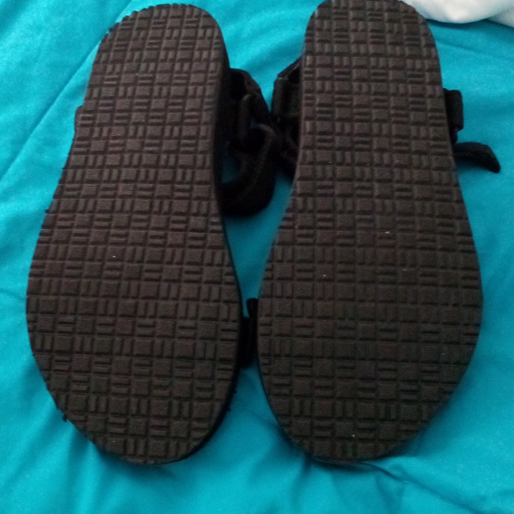 Sandals - Picture 2 of 2